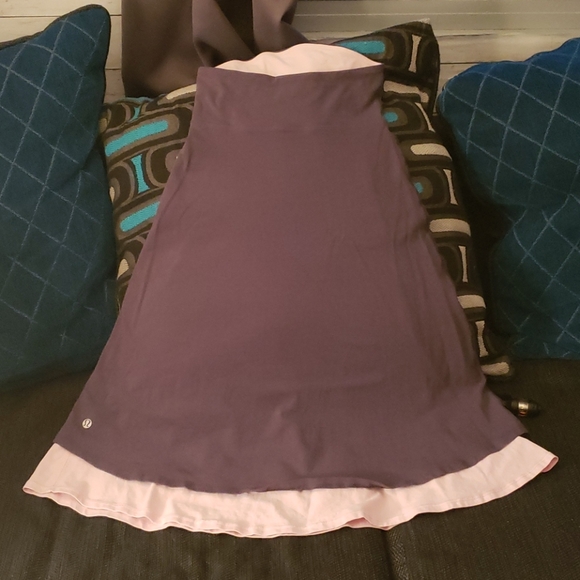Lululemon gray and pink skirt 2 - Picture 1 of 4